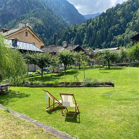 L'Aria Di Casa Bed & Breakfast Alagna Valsesia Exterior photo