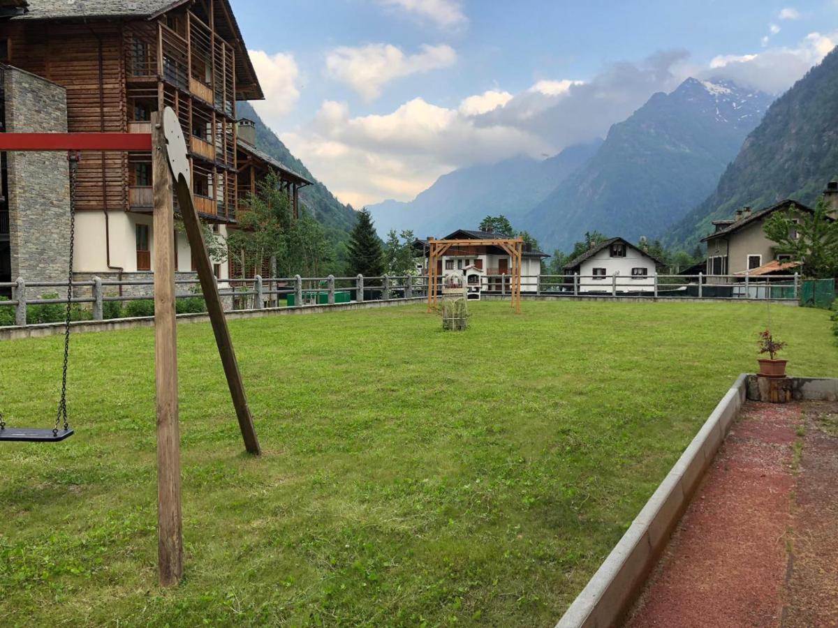 L'Aria Di Casa Bed & Breakfast Alagna Valsesia Exterior photo