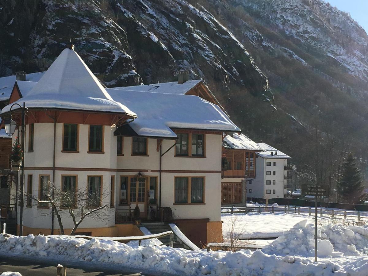 L'Aria Di Casa Bed & Breakfast Alagna Valsesia Exterior photo