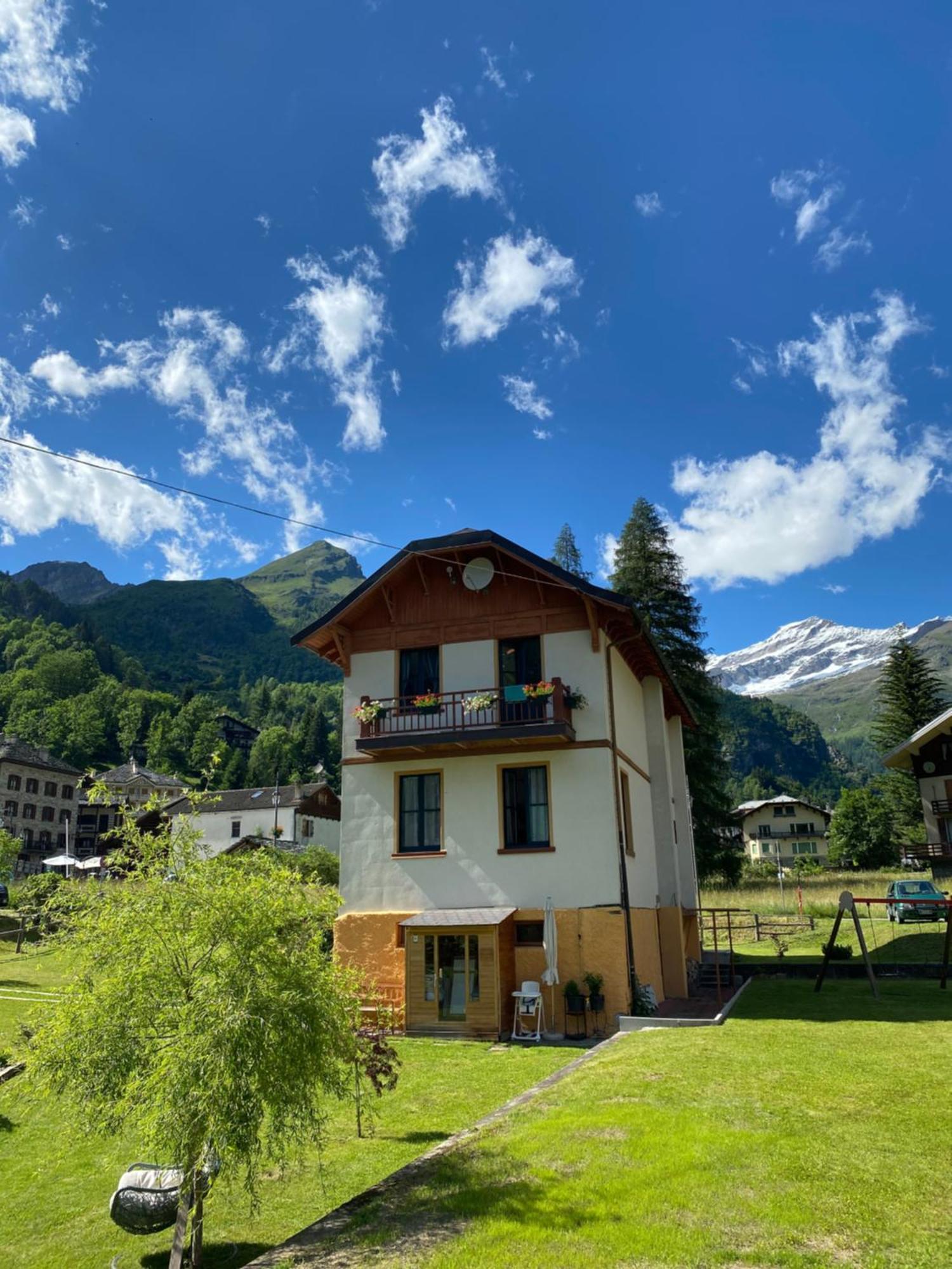 L'Aria Di Casa Bed & Breakfast Alagna Valsesia Exterior photo