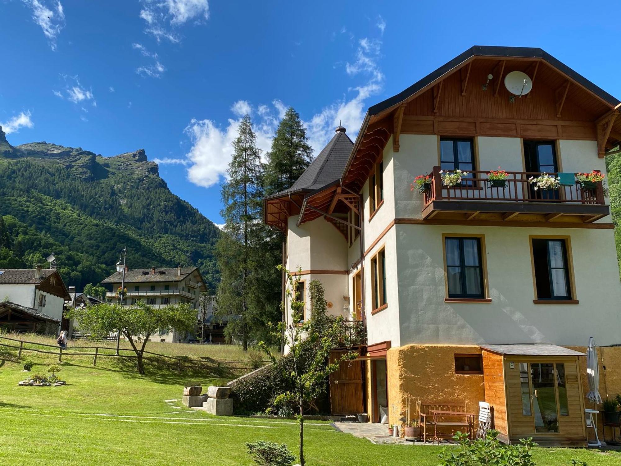 L'Aria Di Casa Bed & Breakfast Alagna Valsesia Exterior photo